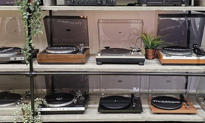 afbeelding versterker en speaker